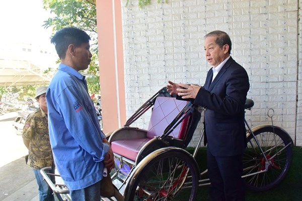 Nâng cao chất lượng xích lô Huế: Để nét văn hóa này thành “phong cách Huế” - Anh 2