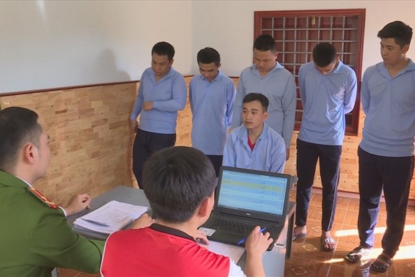 Đánh sập đường dây đánh bạc trên mạng trị giá hơn 10 tỉ - Anh 1