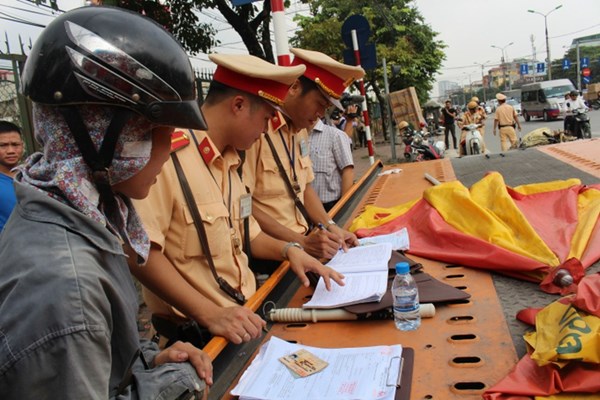 Hà Nội đảm bảo ATGT dịp Tết - Anh 2