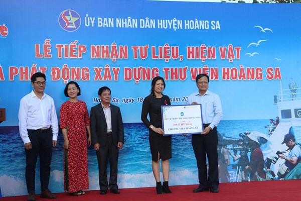 Xây dựng thư viện Hoàng Sa: Không bao giờ quên biển đảo của Tổ quốc - Anh 1