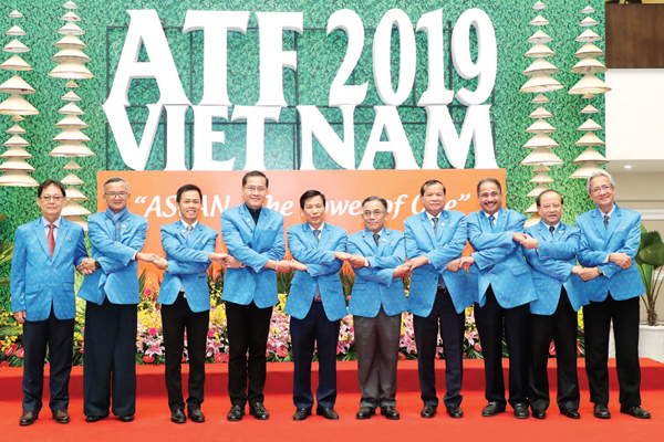 Phát triển bền vững là câu chuyện của hôm nay và ngày mai - Anh 4