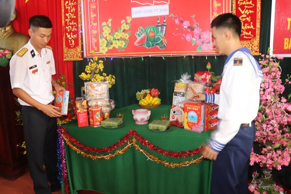 Trường Sa không xa (Bài 3): Ngày Tết với thời khắc thiêng liêng ở đảo - Anh 1