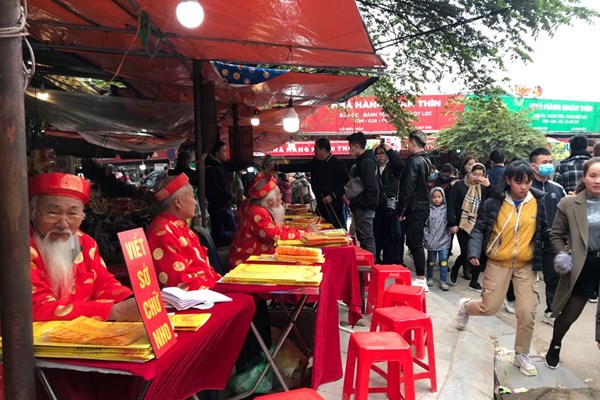 Lộn xộn xổ số bóc trong Phủ Tây Hồ - Anh 3