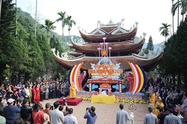 Khai hội chùa Hương 2020: Nghiêm cấm hành vi mê tín dị đoan, chèo kéo khách - Anh 6