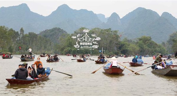 Khai hội chùa Hương 2020: Nghiêm cấm hành vi mê tín dị đoan, chèo kéo khách - Anh 4