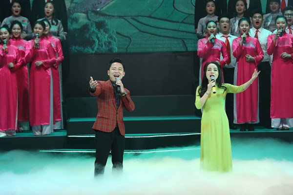 Hát về Đảng, Bác Hồ và mùa Xuân bằng nguồn cảm hứng bất tận - Anh 7