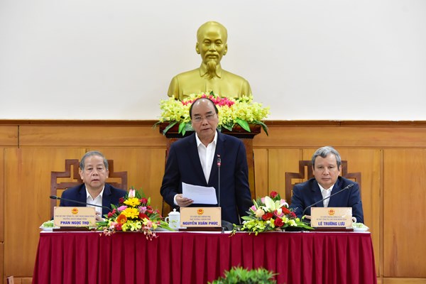 Thủ tướng: Tham quan du lịch ở các di tích, thắng cảnh vẫn diễn ra bình thường trên cơ sở phòng, chống dịch tốt - Anh 1