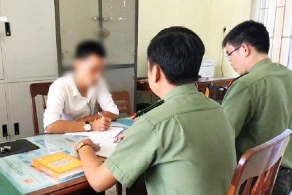 Xử lý hướng dẫn viên du lịch tung tin thất thiệt về virus corona - Anh 1