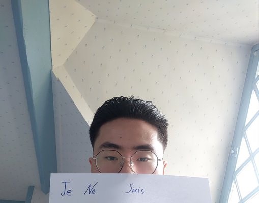 “Chúng tôi không phải là virus!” - Anh 1