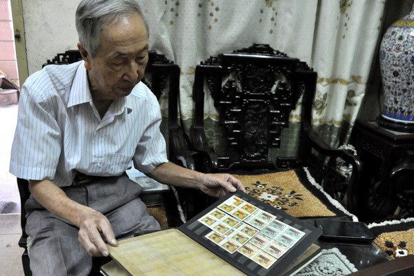 Hơn nửa thế kỷ sưu tầm tem về Bác - Anh 1