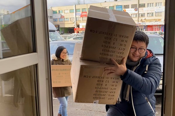 Thanh niên Sinh viên Việt Nam tại Cộng hòa Séc hỗ trợ nhân dân Vĩnh Phúc đẩy lùi dịch bệnh Covid-19 - Anh 1