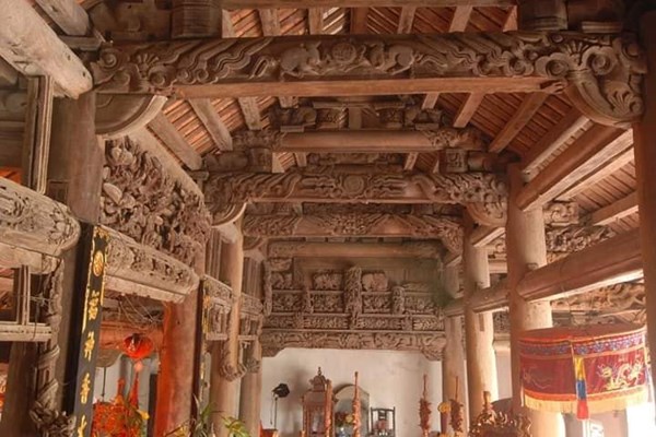 Di tích quốc gia đình Trùng Hạ (Ninh Bình) bị sơn đỏ lòe loẹt:Lại chuyện cười ra nước mắt - Anh 1