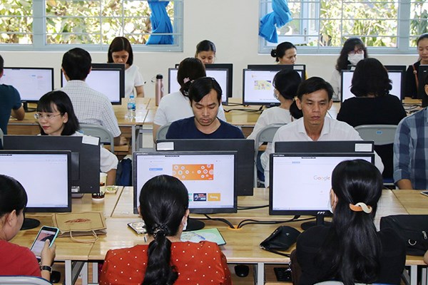 Nhiều trường kiến nghị Bộ GD&ĐT sớm điều chỉnh khung thời gian kết thúc năm học - Anh 1