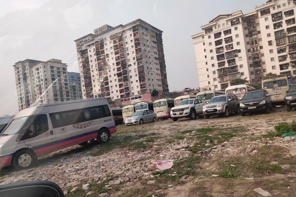 Hoàng Mai, Hà Nội: Nhức nhối tình trạng trông giữ xe không phép - Anh 1