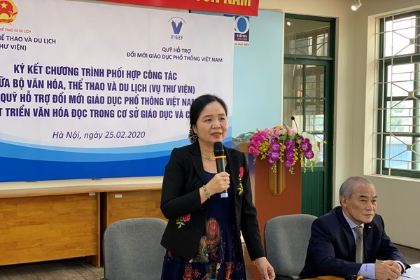 Vụ Thư viện ký kết hợp tác với Quỹ VIGEF - Anh 2