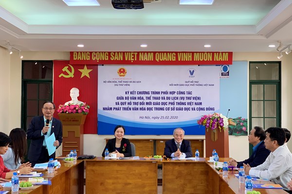 Vụ Thư viện ký kết hợp tác với Quỹ VIGEF - Anh 1
