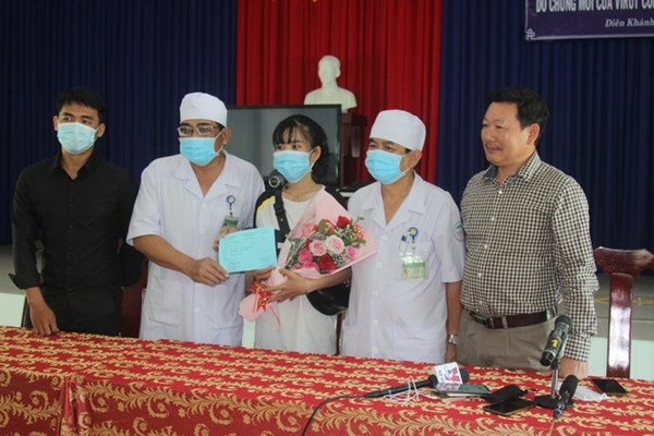 Khánh Hòa công bố hết dịch Covid-19 - Anh 1