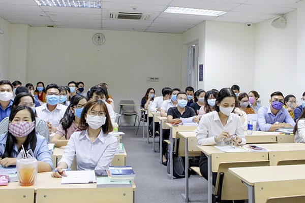 Đừng để đi học rồi lại phải nghỉ học - Anh 1