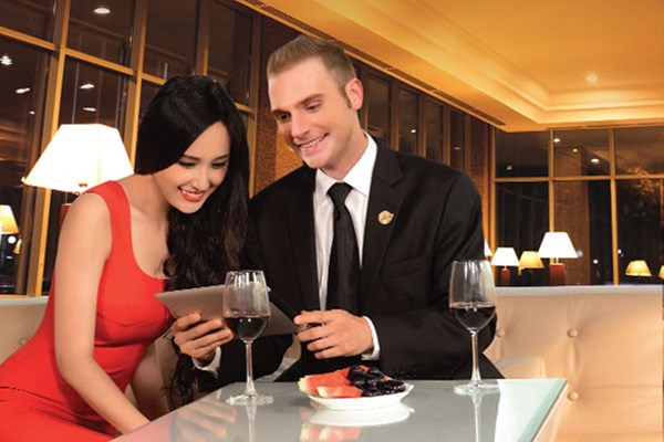 8.3 cho một nửa xinh đẹp của thế giới, Vietjet giảm 83% giá vé - Anh 2