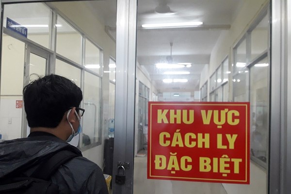 Đà Nẵng thông tin về 2 trường hợp người Anh tiếp xúc gần với bệnh nhân thứ 17 - Anh 1