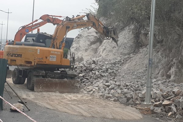 Vùng đệm vịnh Hạ Long có dấu hiệu bị xâm phạm nghiêm trọng - Anh 1