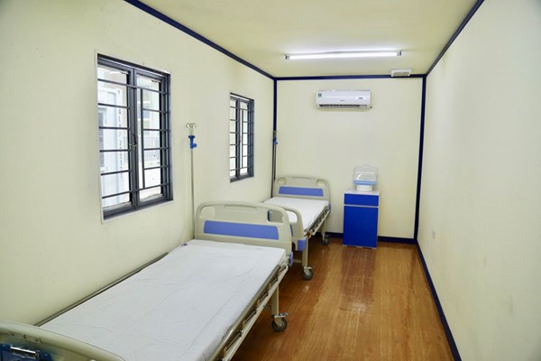 Sàng lọc người ra vào bệnh viện để phòng chống dịch Covid – 19 - Anh 3