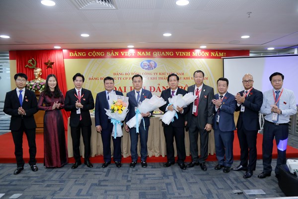 Đảng bộ Công ty Cổ phần Phân phối Khí thấp áp Dầu khí Việt Nam: Không ngừng ổn định và phát triển - Anh 2