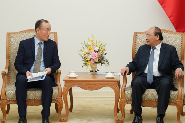 Thủ tướng Nguyễn Xuân Phúc: 