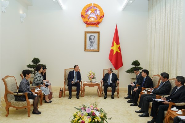 Thủ tướng Nguyễn Xuân Phúc: 