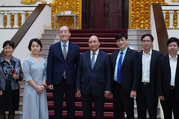Thủ tướng Nguyễn Xuân Phúc: 
