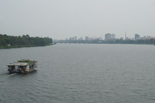 Tập trung “làm đẹp” cho sông Hương - Anh 1