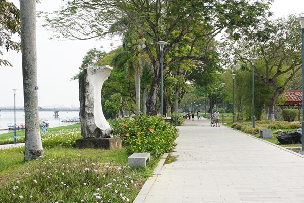 Tập trung “làm đẹp” cho sông Hương - Anh 2
