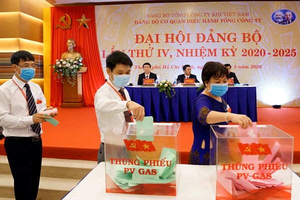Đảng bộ Cơ quan Điều hành Tổng công ty là Tổ chức đảng trực thuộc Đảng bộ Tổng công ty Khí Việt Nam : Hoàn thành xuất sắc nhiệm vụ - Anh 2