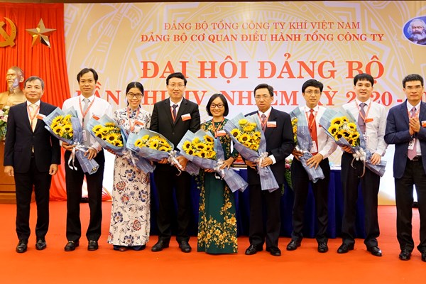 Đảng bộ Cơ quan Điều hành Tổng công ty là Tổ chức đảng trực thuộc Đảng bộ Tổng công ty Khí Việt Nam : Hoàn thành xuất sắc nhiệm vụ - Anh 4