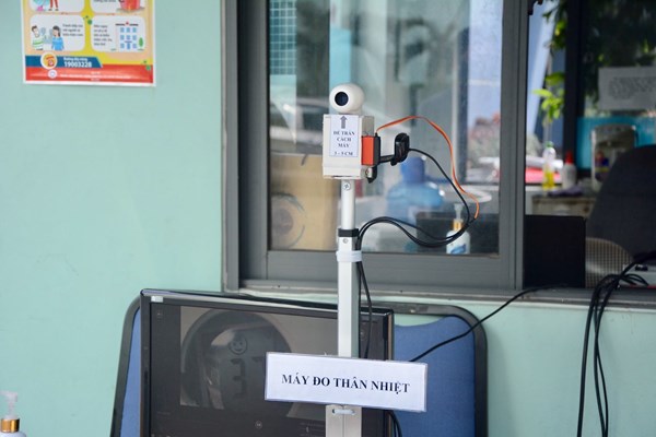 Đà Nẵng: Sản phẩm đo thân nhiệt từ xa phòng tránh dịch bệnh Covid-19 - Anh 1