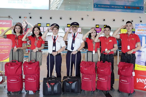 An tâm trên những chuyến bay xanh của Vietjet với bảo hiểm SKY COVID CARE - Anh 3