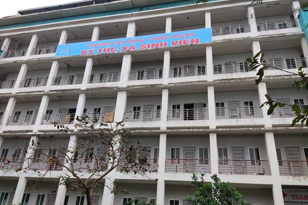 Trường Cao đẳng Y – Dược ASEAN tình nguyện dành KTX làm khu cách ly - Anh 3