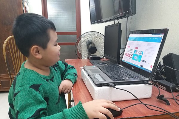 Sẽ giảm tải và có hướng dẫn cụ thể​​​​​​​ về dạy học trực tuyến - Anh 1