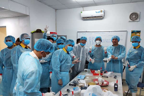 Chuyện những người xây quy trình đặc biệt đón đồng bào vùng dịch về sân bay Vân Đồn - Anh 1