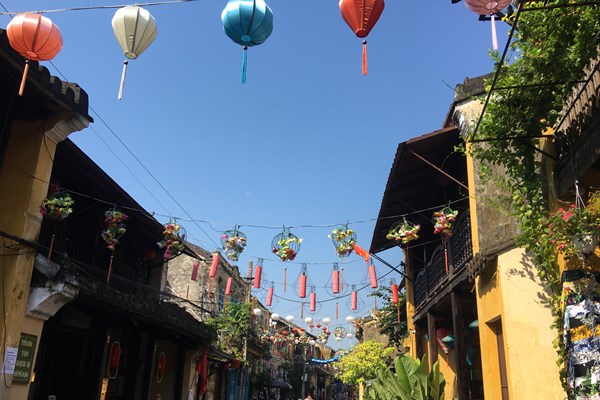 Hội An: Từ ngày 28.3 tạm dừng kinh doanh dịch vụ ăn uống - Anh 1