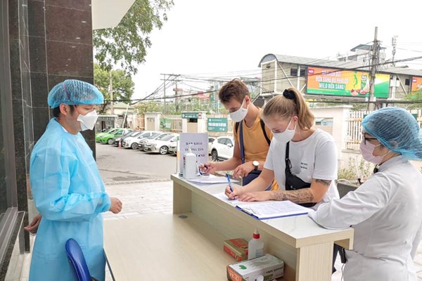 Bộ Y tế kêu gọi toàn dân hợp tác chống dịch - Anh 1