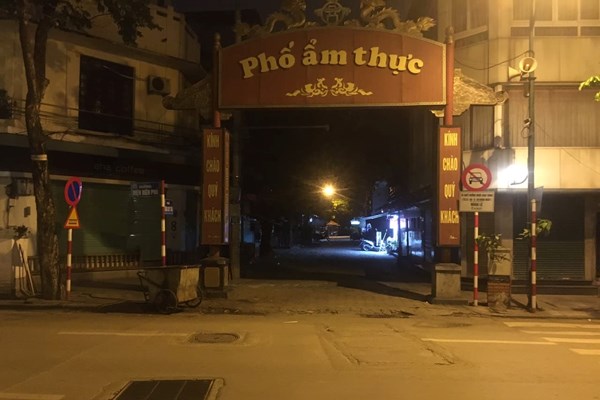 Hà Nội đêm đầu tiên thực hiện Chỉ thị 15 của Thủ tướng Chính phủ - Anh 4