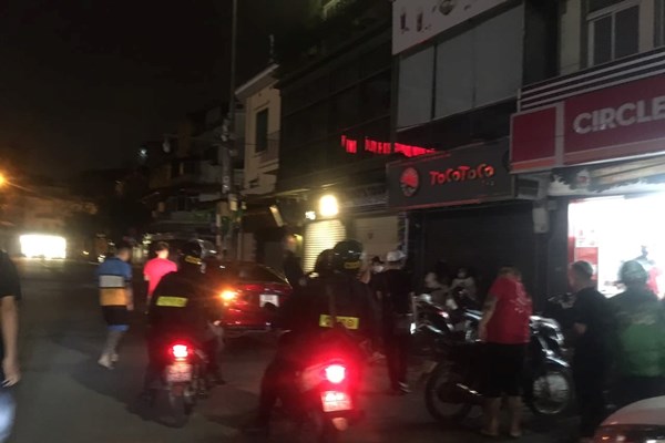 Hà Nội đêm đầu tiên thực hiện Chỉ thị 15 của Thủ tướng Chính phủ - Anh 2