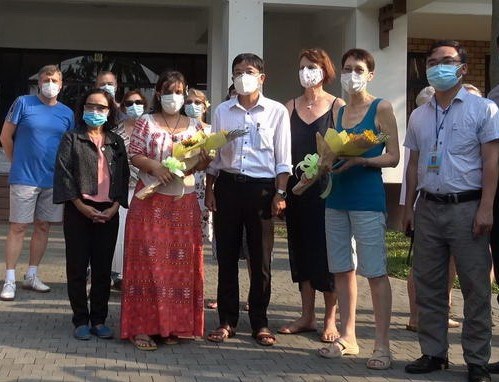 Nữ du khách viết thư cảm ơn nhân viên khu cách ly ở Hội An - Anh 2