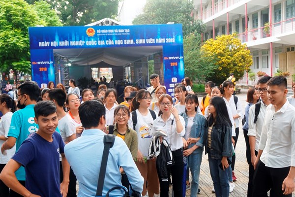 Bộ GD&ĐT công bố đề thi minh hoạ kỳ thi THPT quốc gia 2020 - Anh 1