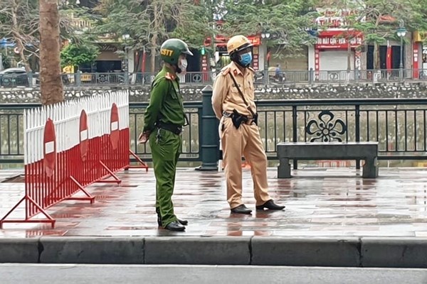 Hải Phòng: Thực hiện các biện pháp cấp bách phòng, chống dịch Covid-19 - Anh 1