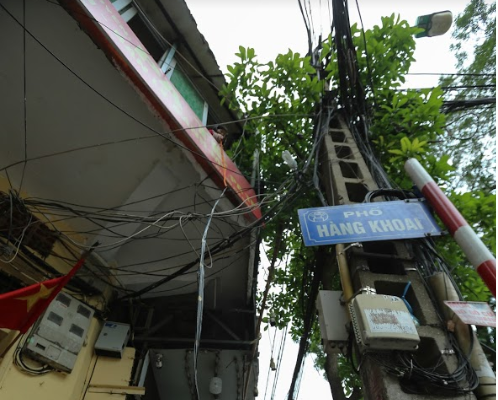 Muôn kiểu “phòng thủ” của tiểu thương mùa Covid -19 - Anh 9