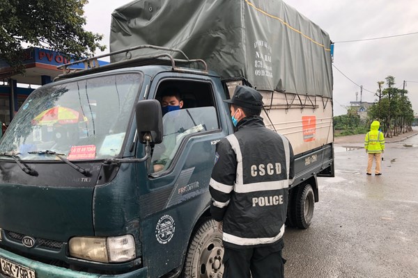 Hà Nội: Tiếp tục thực hiện nghiêm việc tuần tra, giám sát thực hiện cách ly xã hội - Anh 13