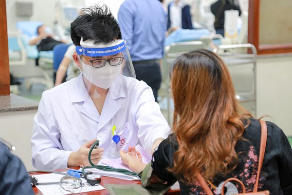 Những hình ảnh đẹp trong Ngày Toàn dân hiến máu tình nguyện 7/4 - Anh 10