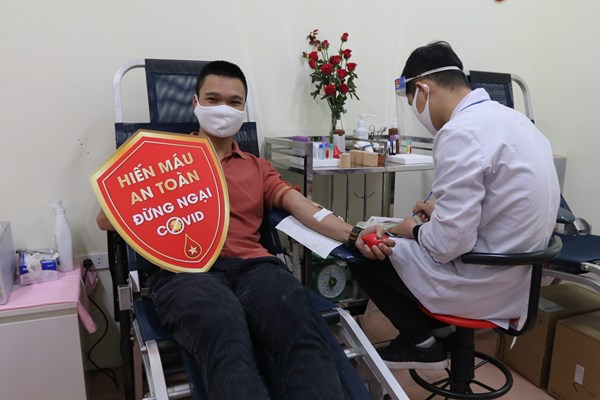 Những hình ảnh đẹp trong Ngày Toàn dân hiến máu tình nguyện 7/4 - Anh 11